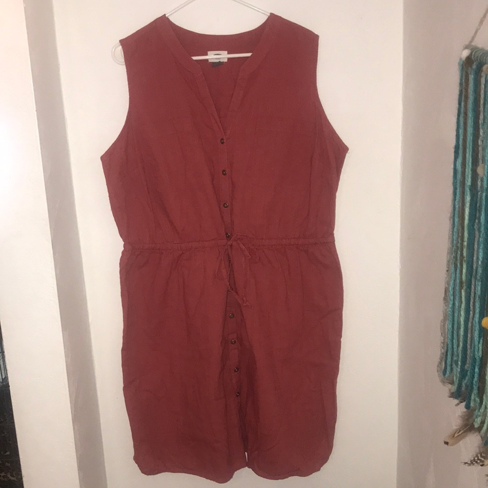 Old Navy Sleeveless Button Down Dress